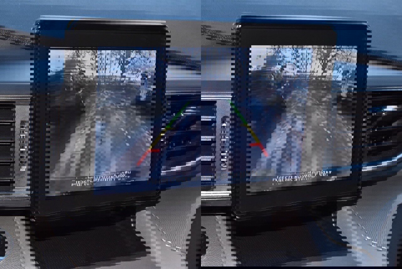 Used 2023 Ford Explorer XLT w/ Equipment Group 202A image 29