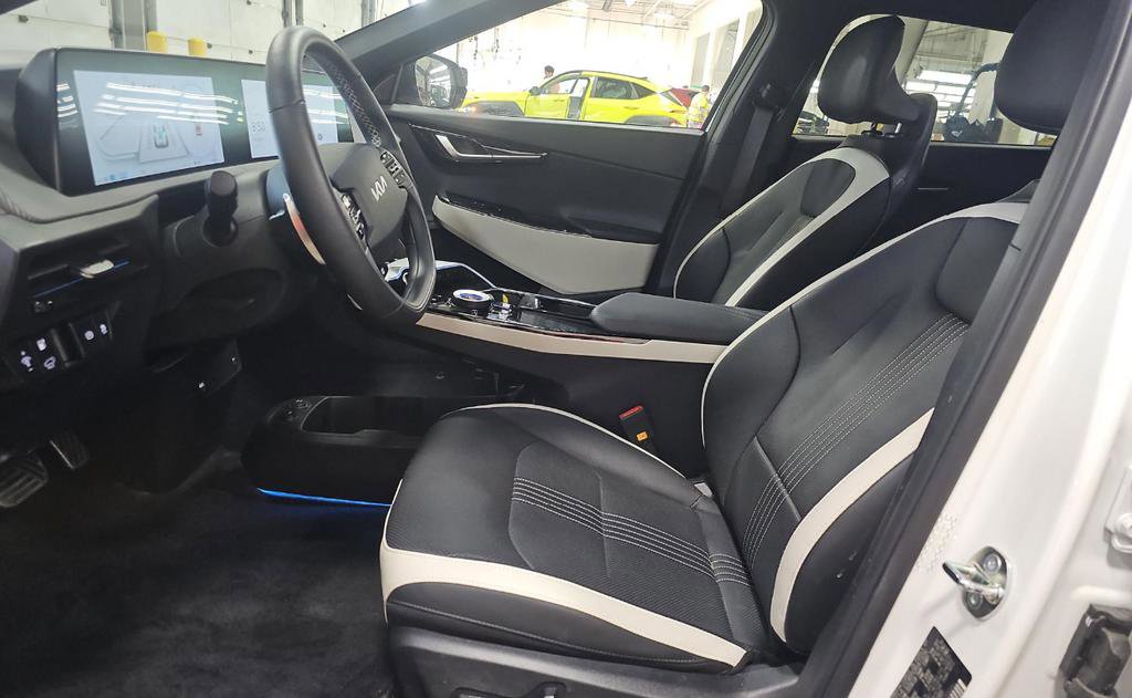 Certified 2024 Kia EV6 GT-Line image 8