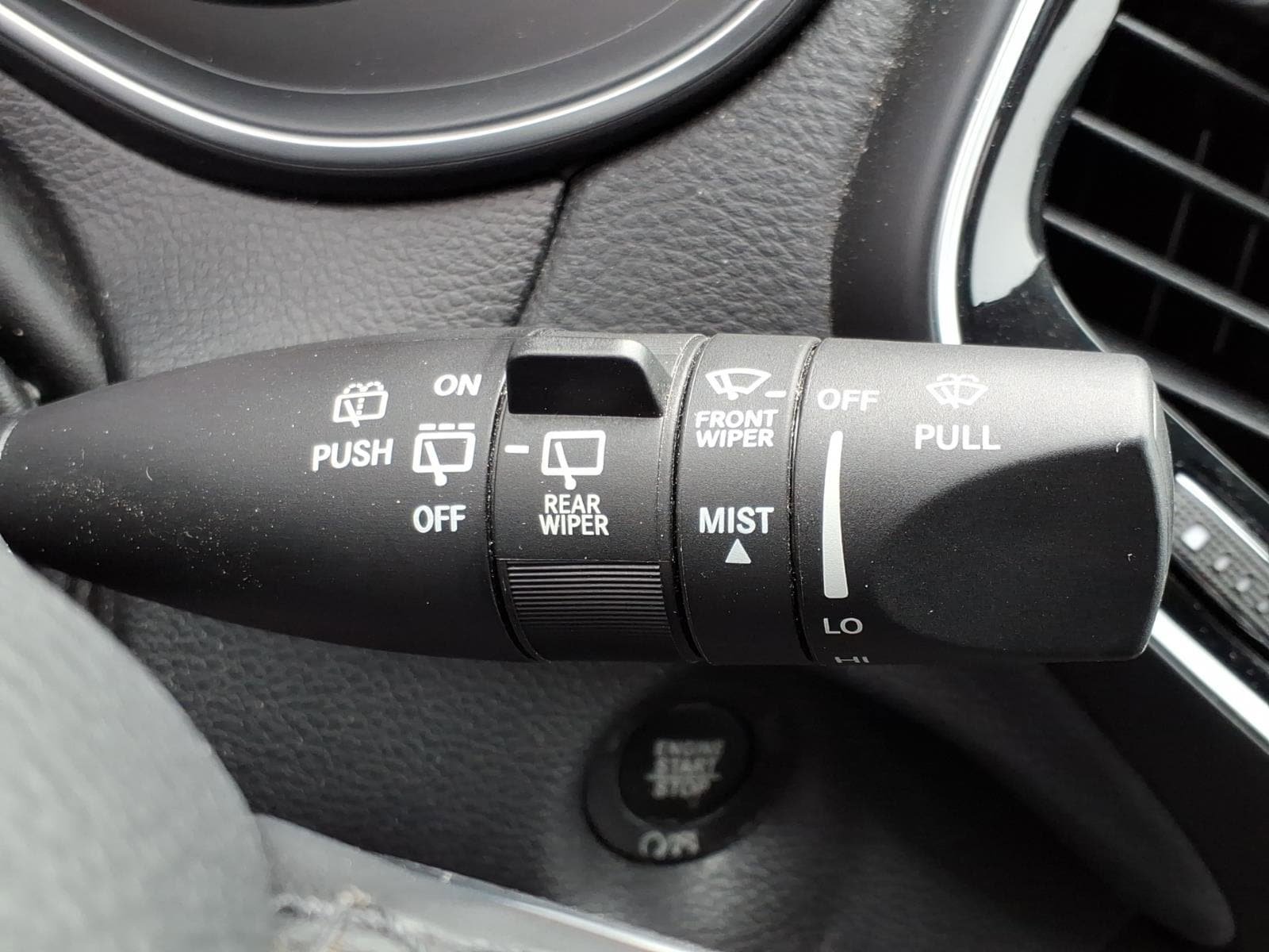 Used 2020 Jeep Cherokee Limited AWD/4WD image 18