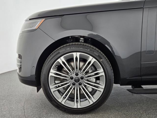 New 2026 Land Rover Range Rover Long Wheelbase SE AWD/4WD image 9