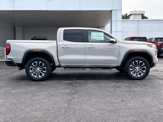 New 2026 GMC Canyon Denali w/ LPO, Black Badging Package AWD/4WD image 2