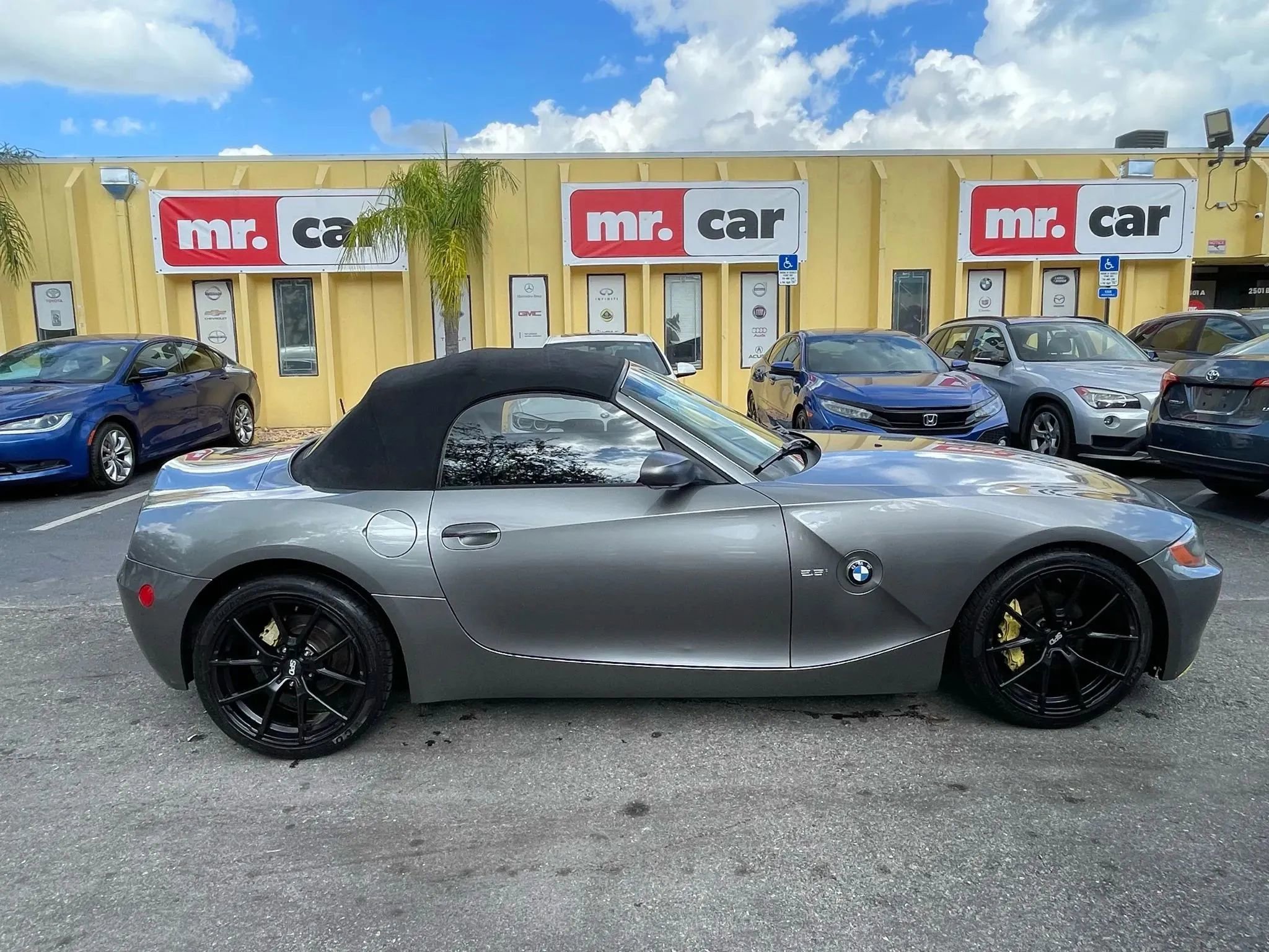 Used 2003 BMW Z4 2.5i RWD image 7