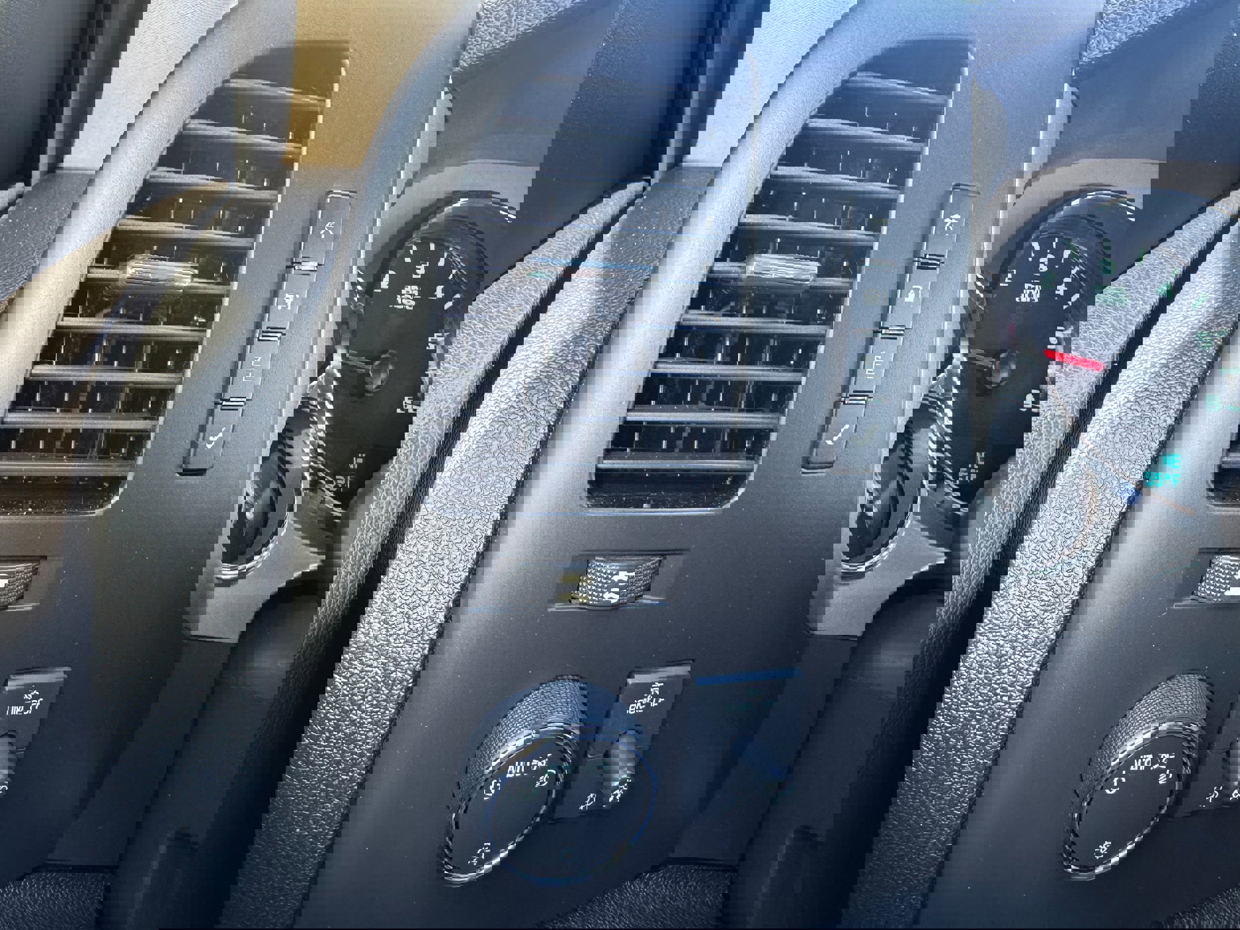 Used 2010 GMC Sierra 1500 SLE w/ Power Pack Plus image 12