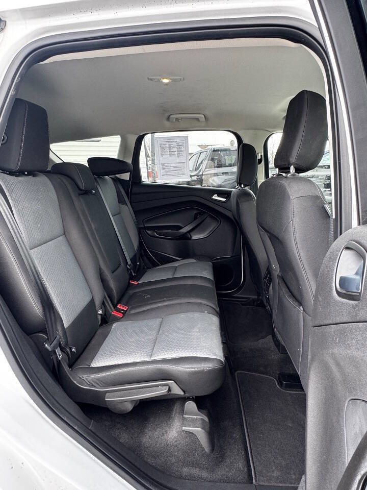 Used 2018 Ford Escape SE image 13