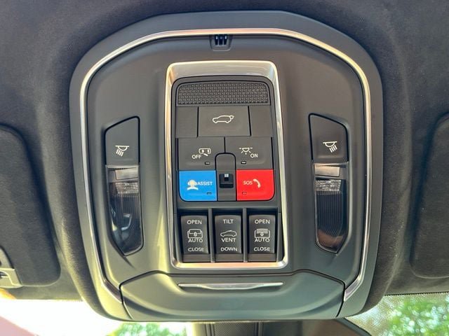 Certified 2025 Jeep Grand Cherokee Summit AWD/4WD image 41