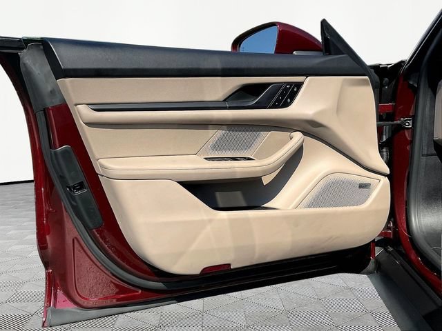 Used 2022 Porsche Taycan RWD image 19