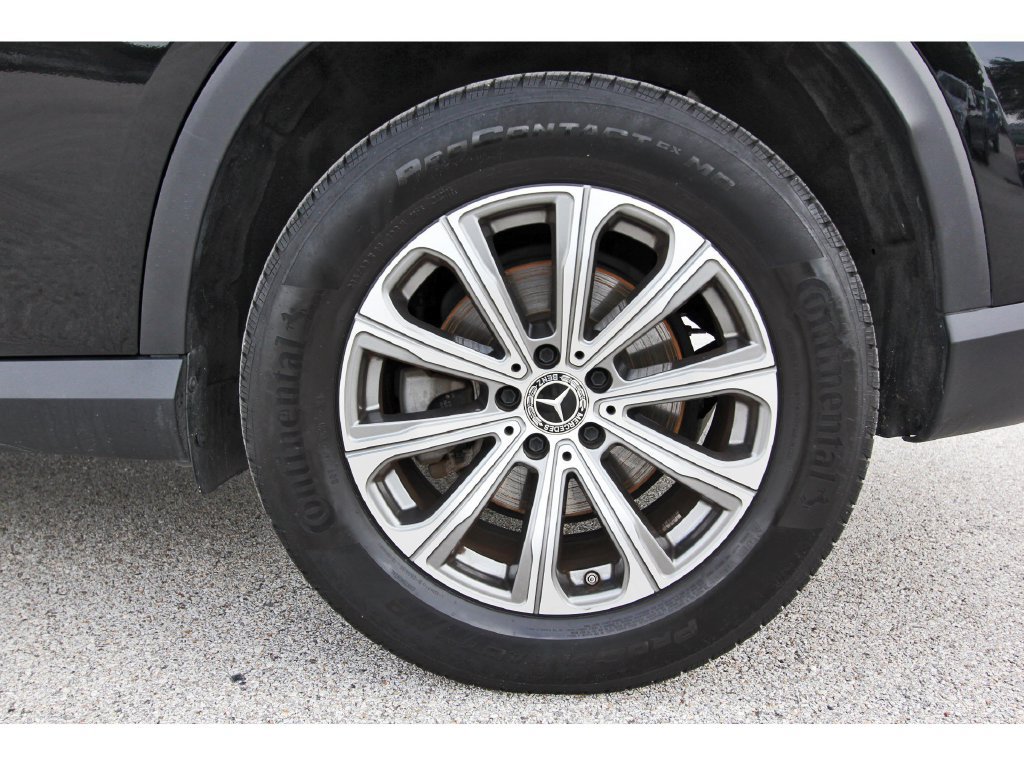 Used 2024 Mercedes-Benz GLC 300 4MATIC image 34