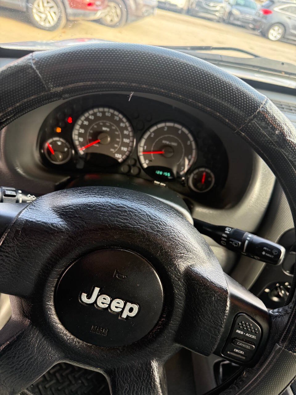 Used 2007 Jeep Liberty Sport AWD/4WD image 13