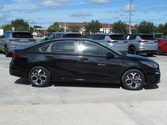 Used 2021 Kia Forte LXS image 3