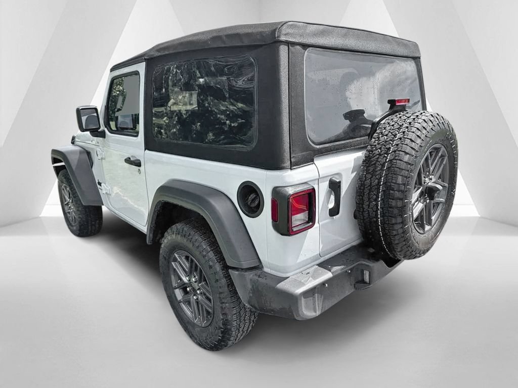 Used 2024 Jeep Wrangler Sport AWD/4WD image 5