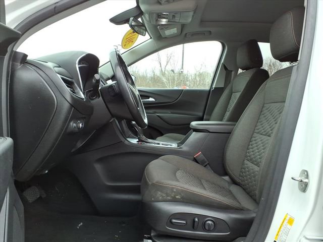 Used 2019 Chevrolet Equinox LT w/ Sun & Navigation Package image 13