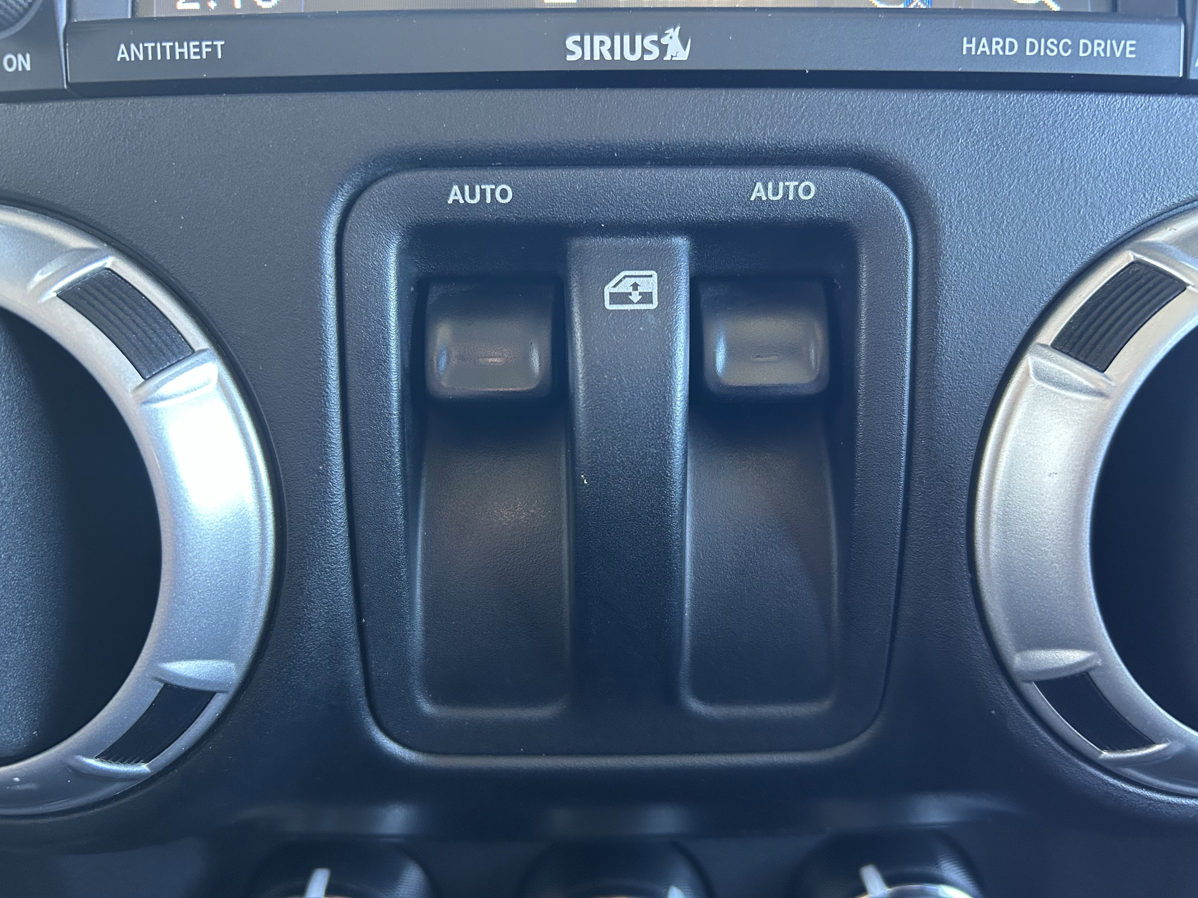 Used 2013 Jeep Wrangler Sahara w/ Dual Top Group image 28