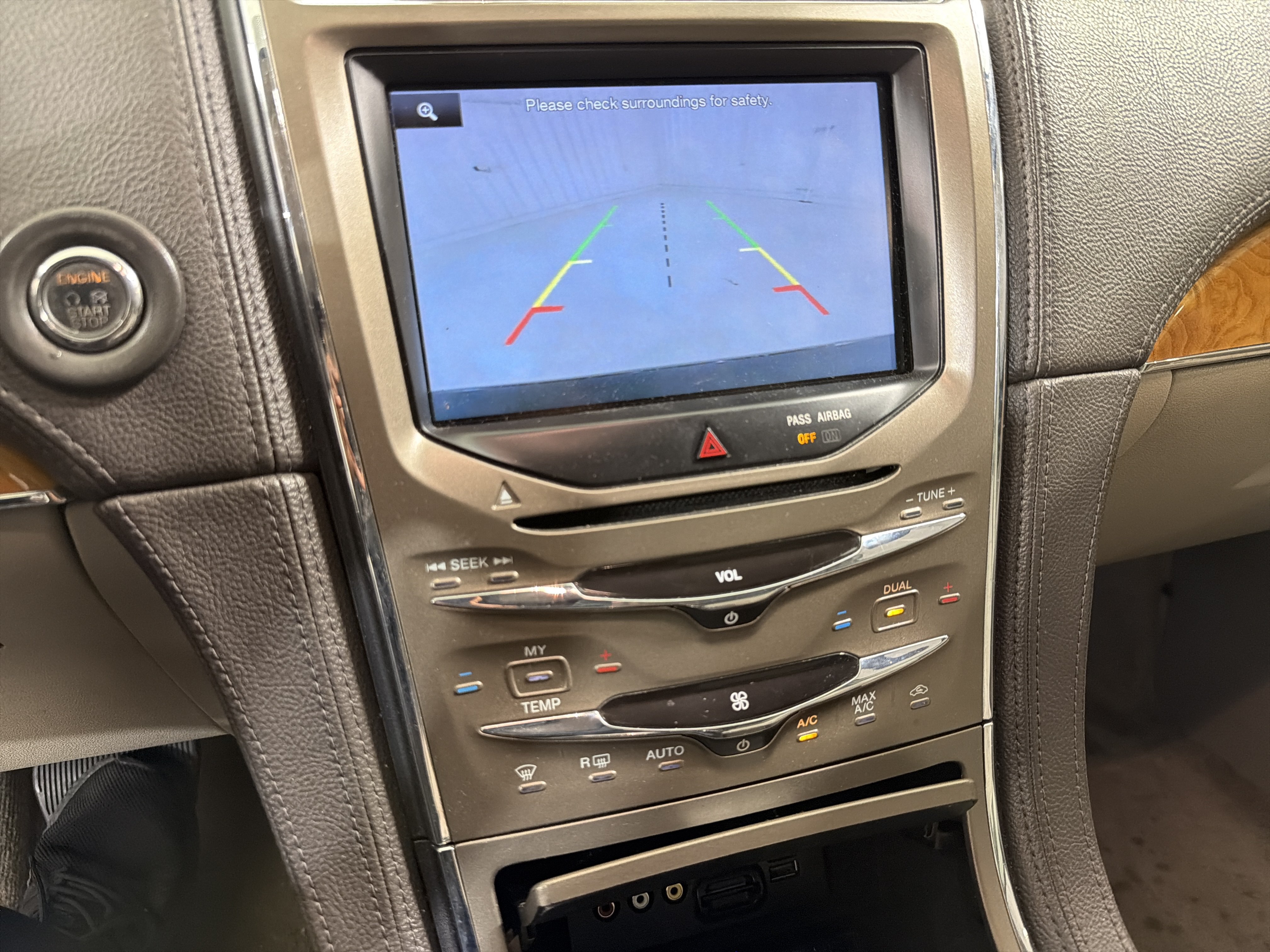 Used 2015 Lincoln MKX FWD w/ Equipment Group 101A image 18