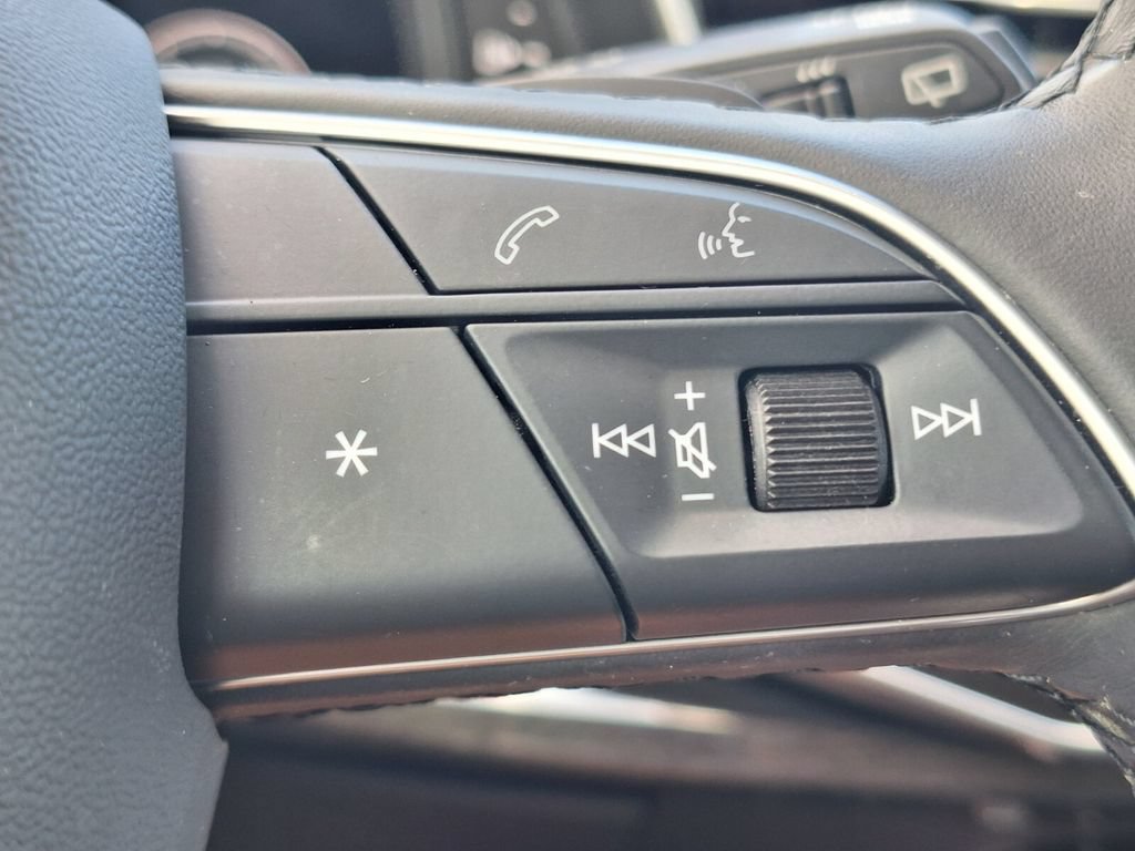 Used 2022 Audi Q7 2.0T Premium Plus AWD/4WD image 14