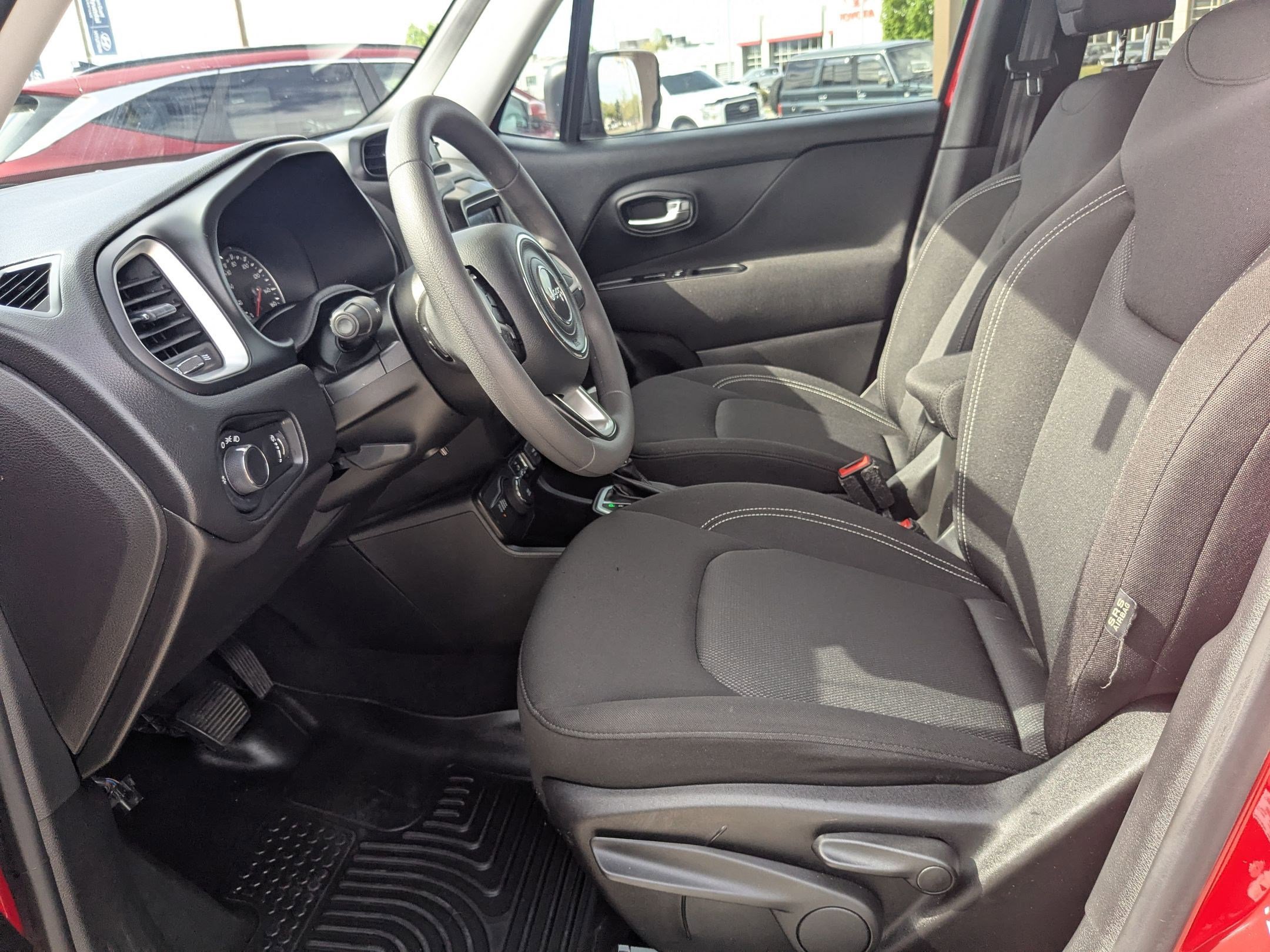 Used 2021 Jeep Renegade Sport image 17