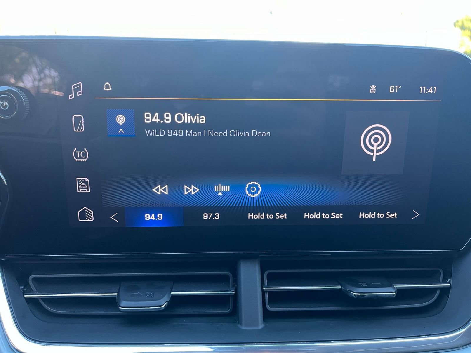 Used 2025 Chevrolet Trax LT image 21