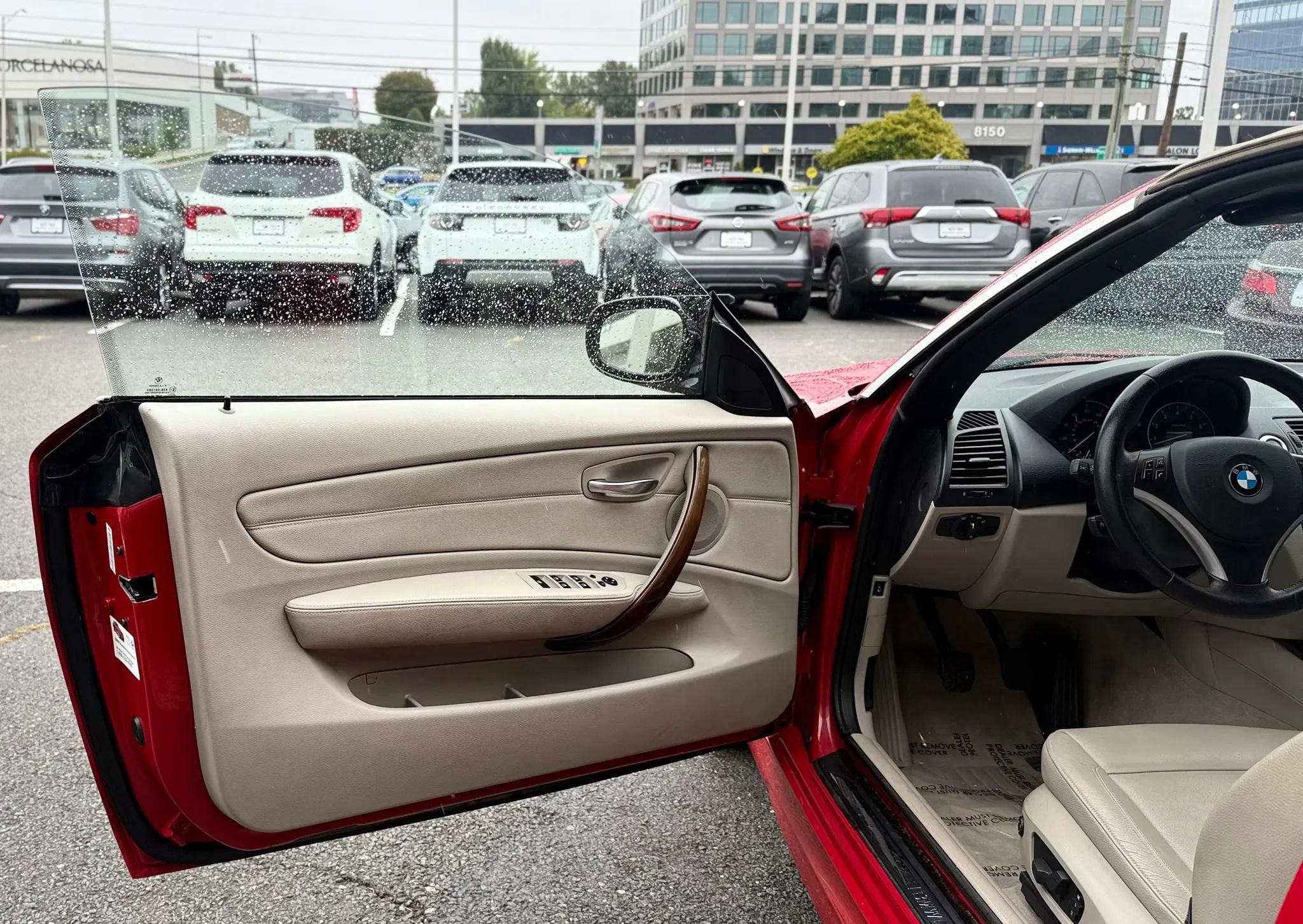 Used 2011 BMW 135i Convertible RWD image 15