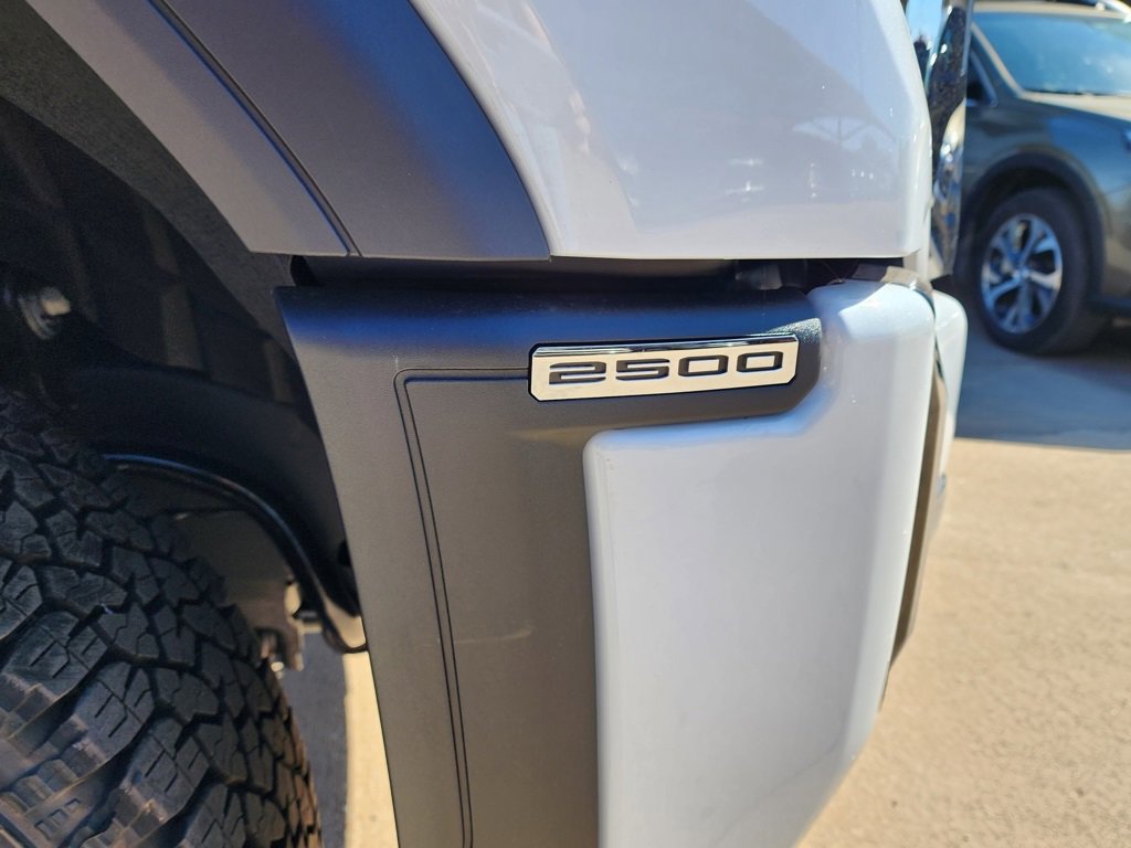 New 2026 GMC Sierra 2500 Denali w/ Denali Reserve Package image 12