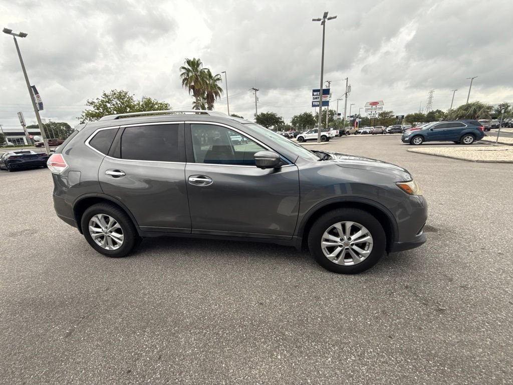 Used 2014 Nissan Rogue SV w/ SV Premium Package FWD image 4