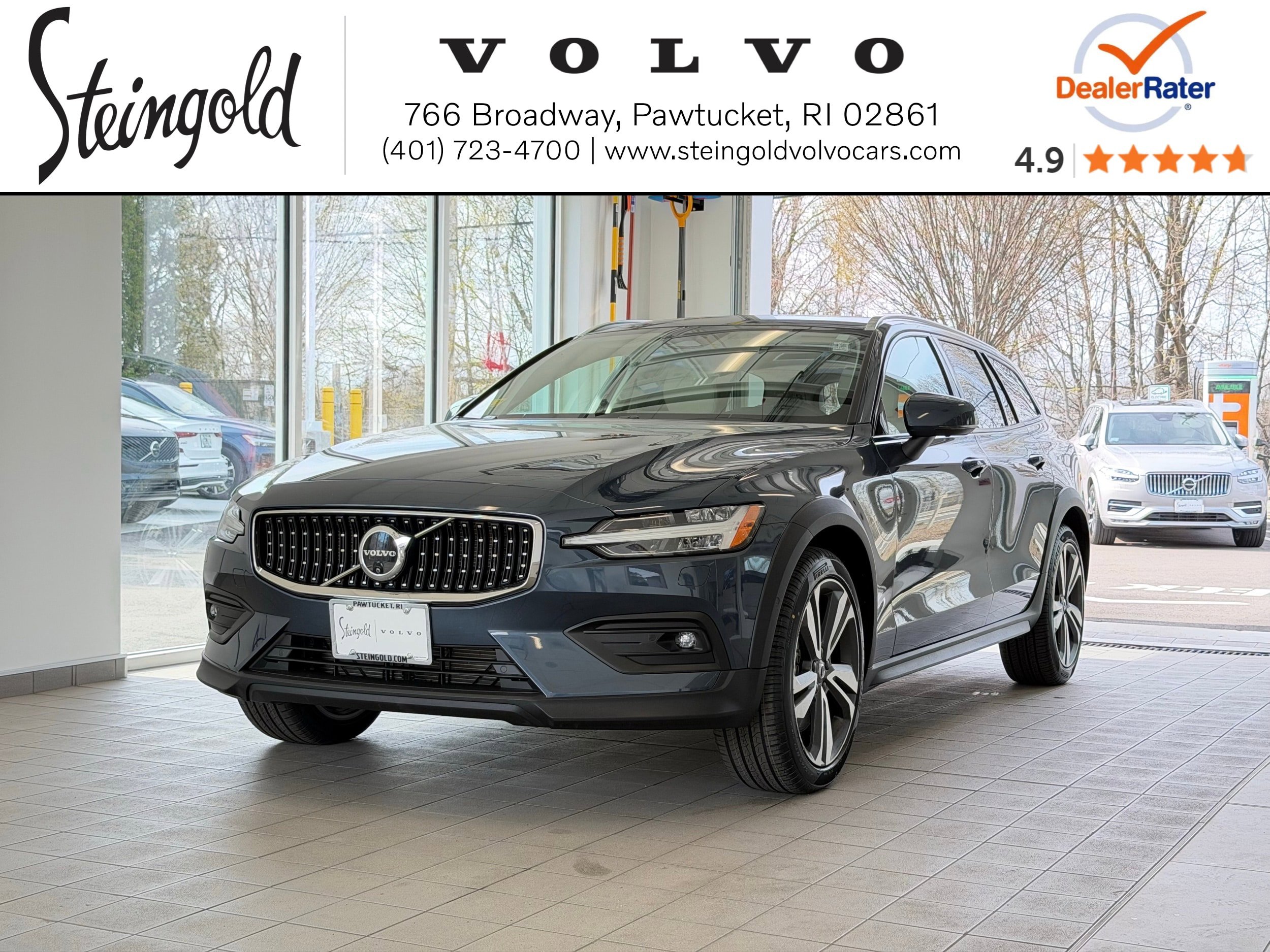 Certified 2025 Volvo V60 B5 Cross Country Plus AWD/4WD image 1