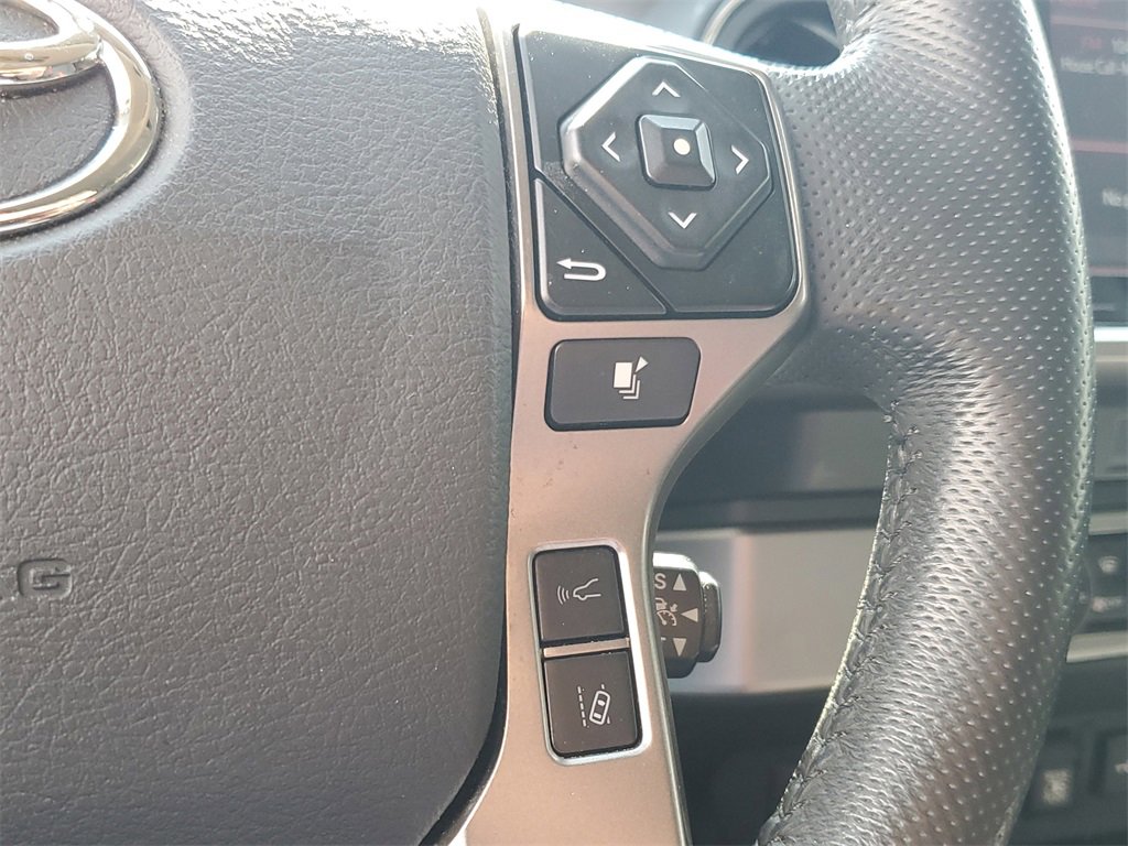 Used 2022 Toyota Tacoma SR5 w/ Technology Package image 26