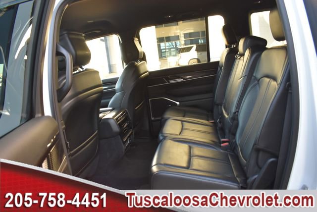 Used 2024 Jeep Wagoneer 4WD image 24