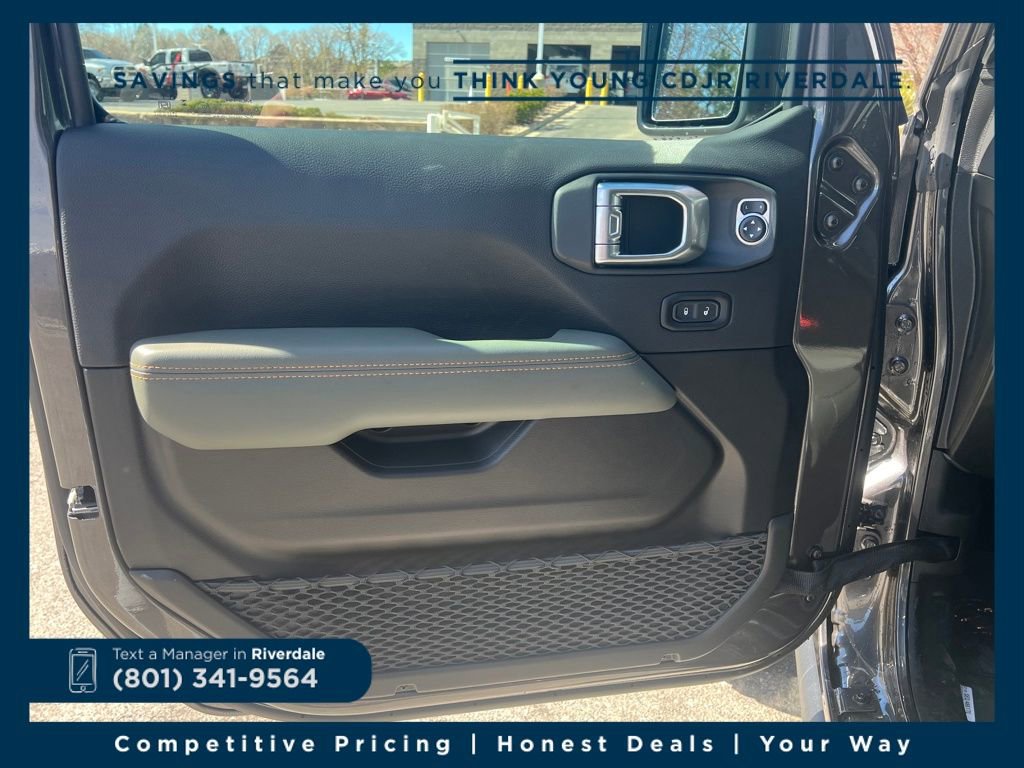 New 2026 Jeep Gladiator Mojave image 10