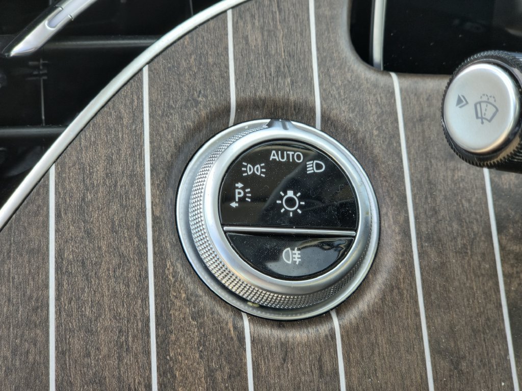 Used 2025 Mercedes-Benz E 350 4MATIC Sedan w/ Winter Package image 23