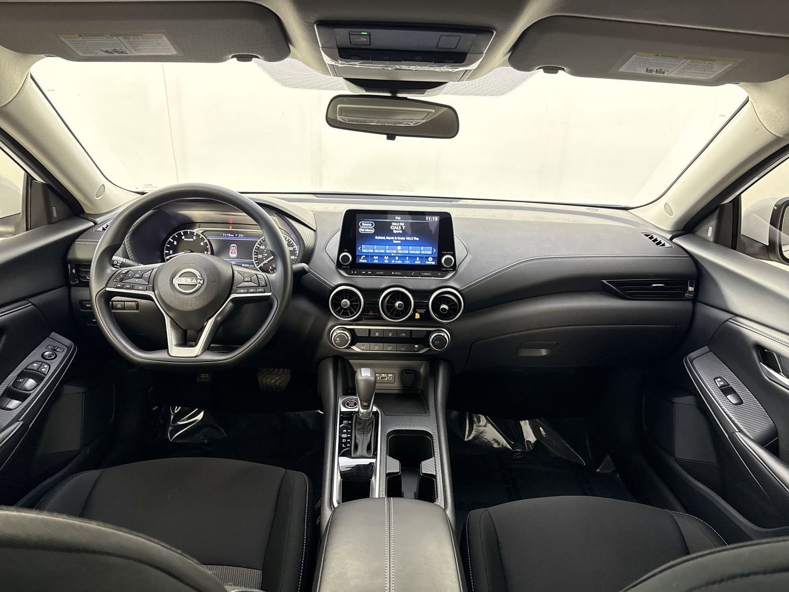 Certified 2025 Nissan Sentra SV image 24