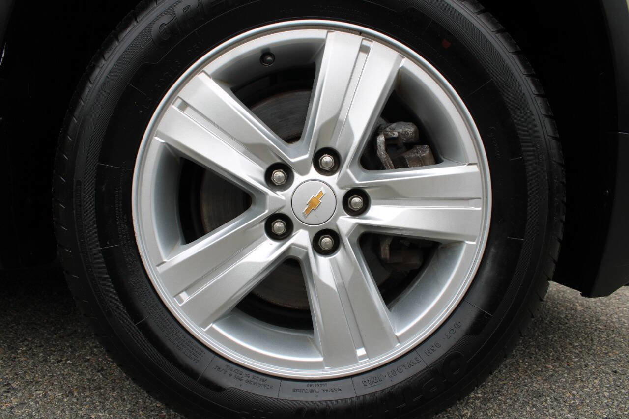 Used 2019 Chevrolet Trax LT w/ LT Convenience Package AWD/4WD image 21