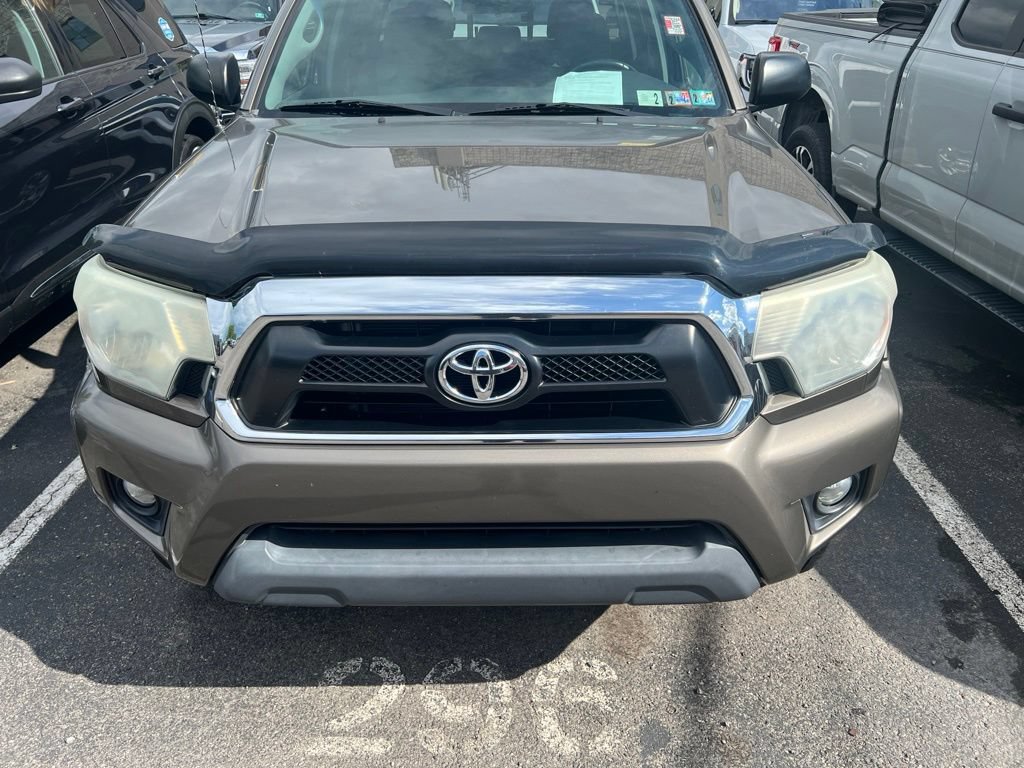 Used 2015 Toyota Tacoma 4x4 Double Cab w/ SR5 Package image 2