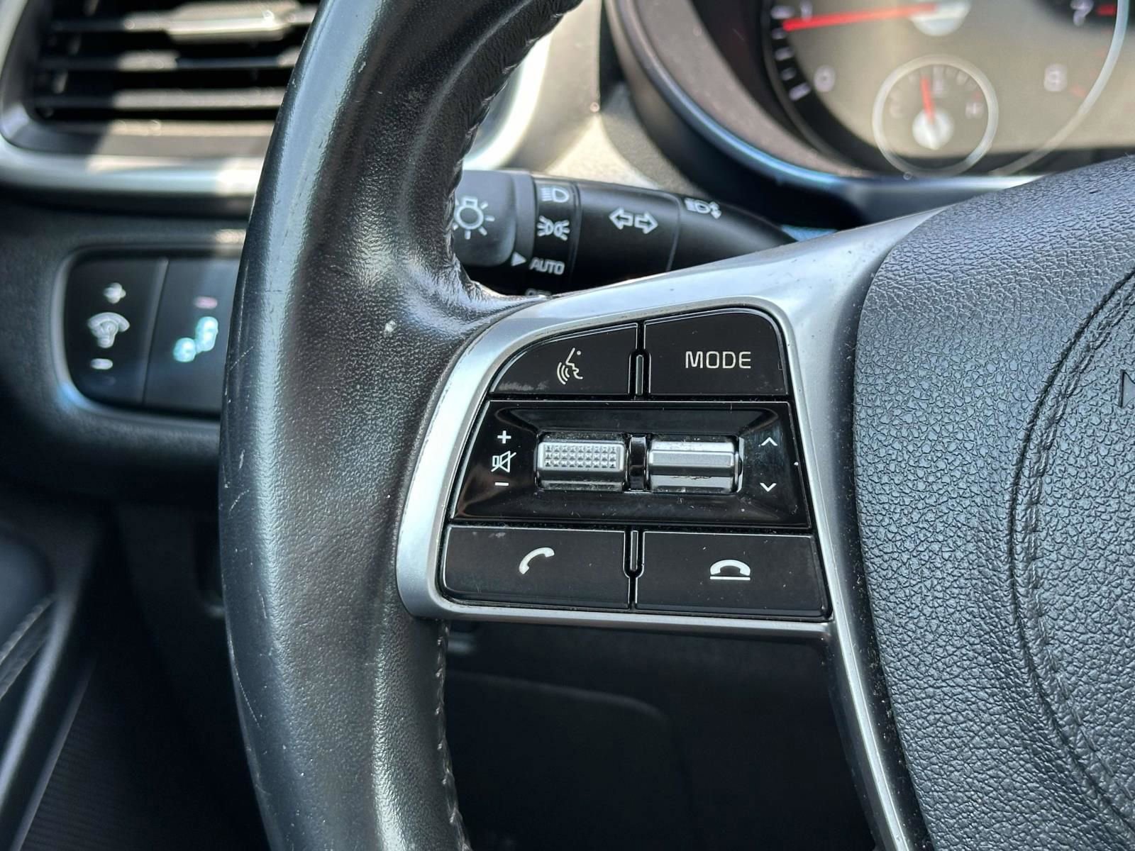 Used 2020 Kia Sorento LX w/ LX I4 Convenience Package FWD image 23