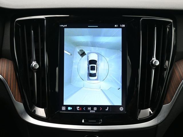 Used 2023 Volvo S60 B5 Plus w/ Climate Package image 20