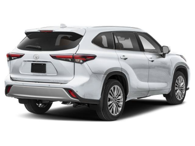 New 2026 Toyota Highlander Platinum AWD/4WD image 2