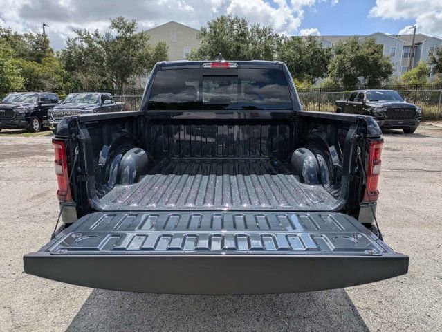 New 2026 RAM 1500 Express AWD/4WD image 12