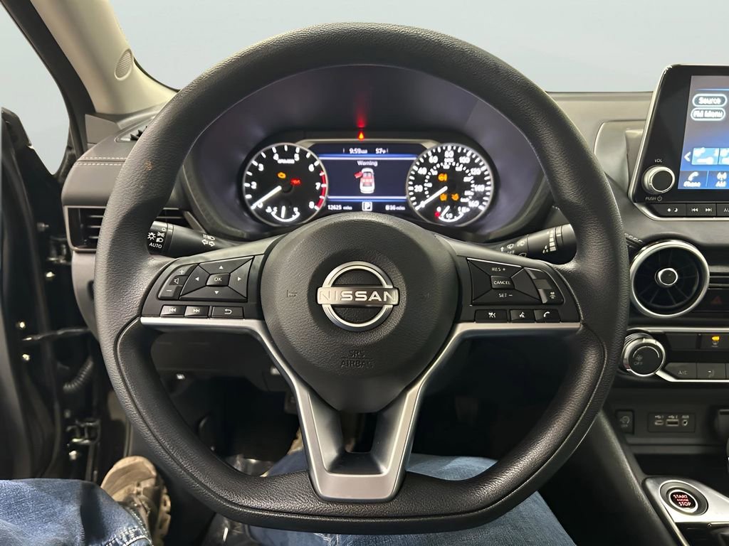 Used 2025 Nissan Sentra SV image 21