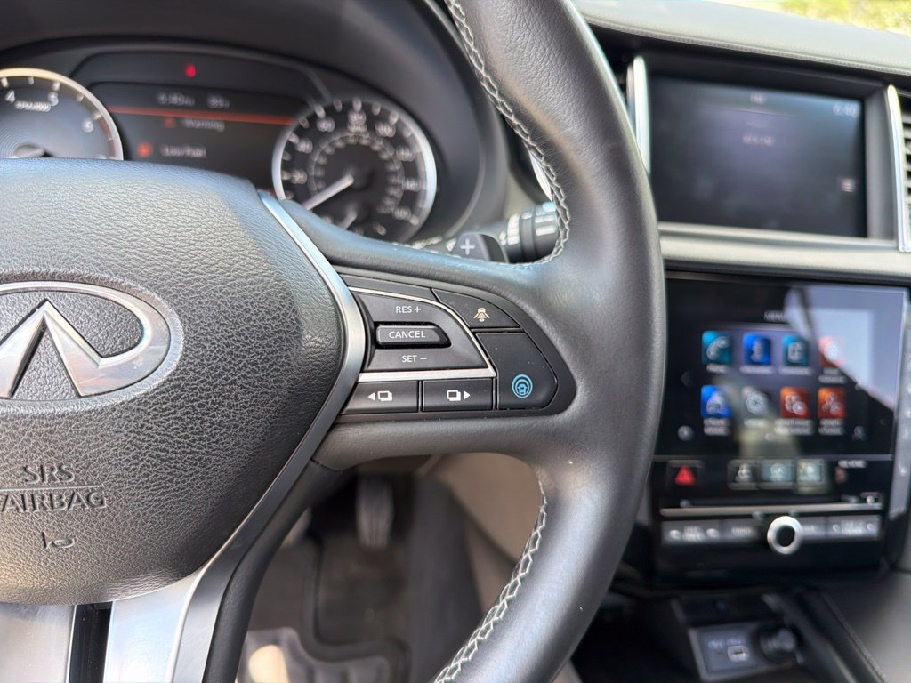 Used 2023 INFINITI QX50 Luxe AWD/4WD image 17