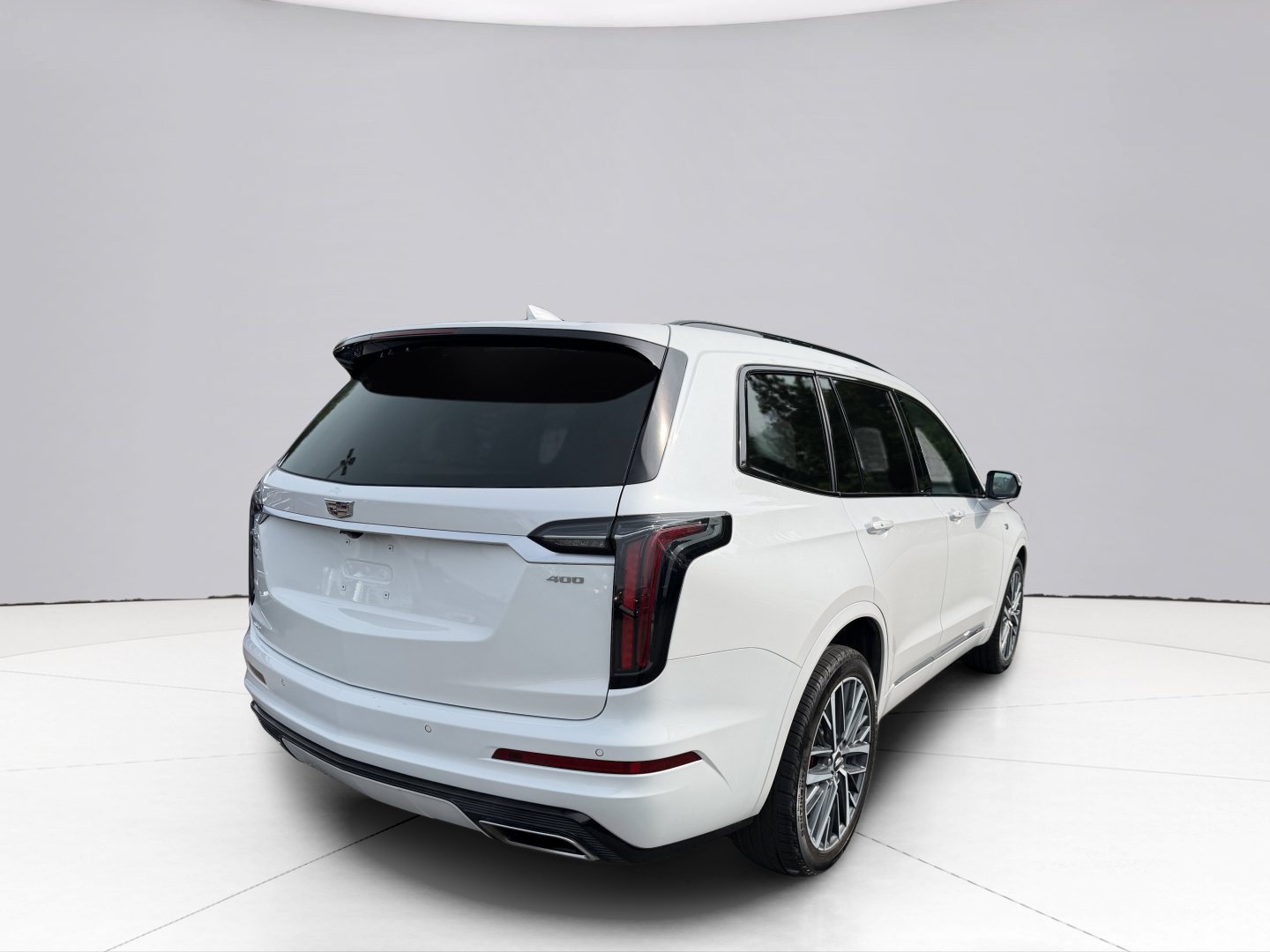Used 2024 Cadillac XT6 Sport w/ LPO, Floor Liner Package AWD/4WD image 17