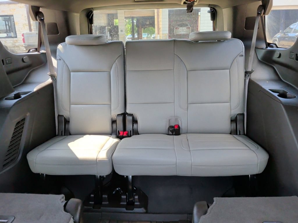 Used 2022 Chevrolet Tahoe LT w/ Luxury Package RWD image 43
