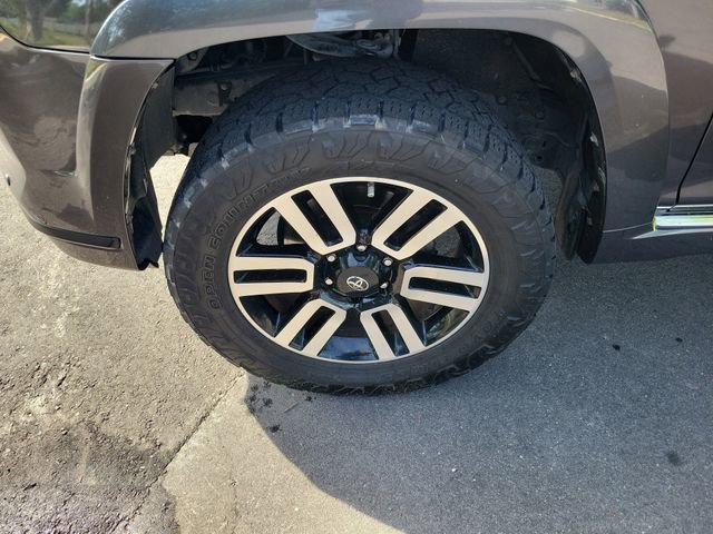 Used 2018 Toyota 4Runner Limited AWD/4WD image 6