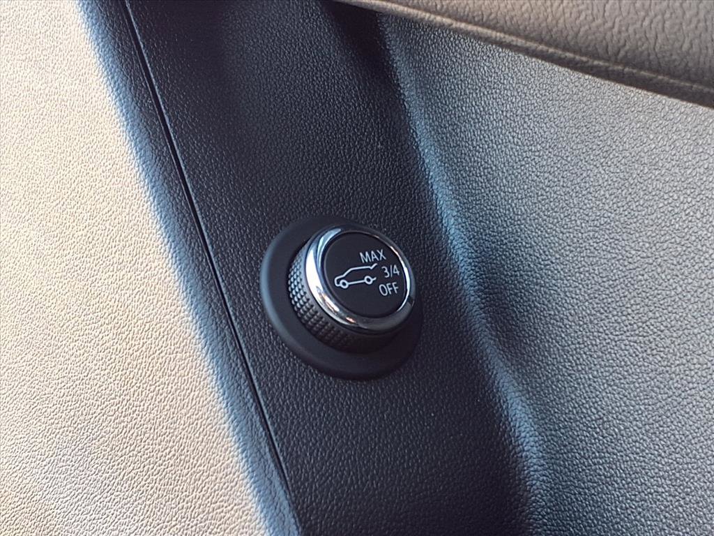 Used 2019 Cadillac XT5 Premium Luxury w/ Driver Assist Package image 21