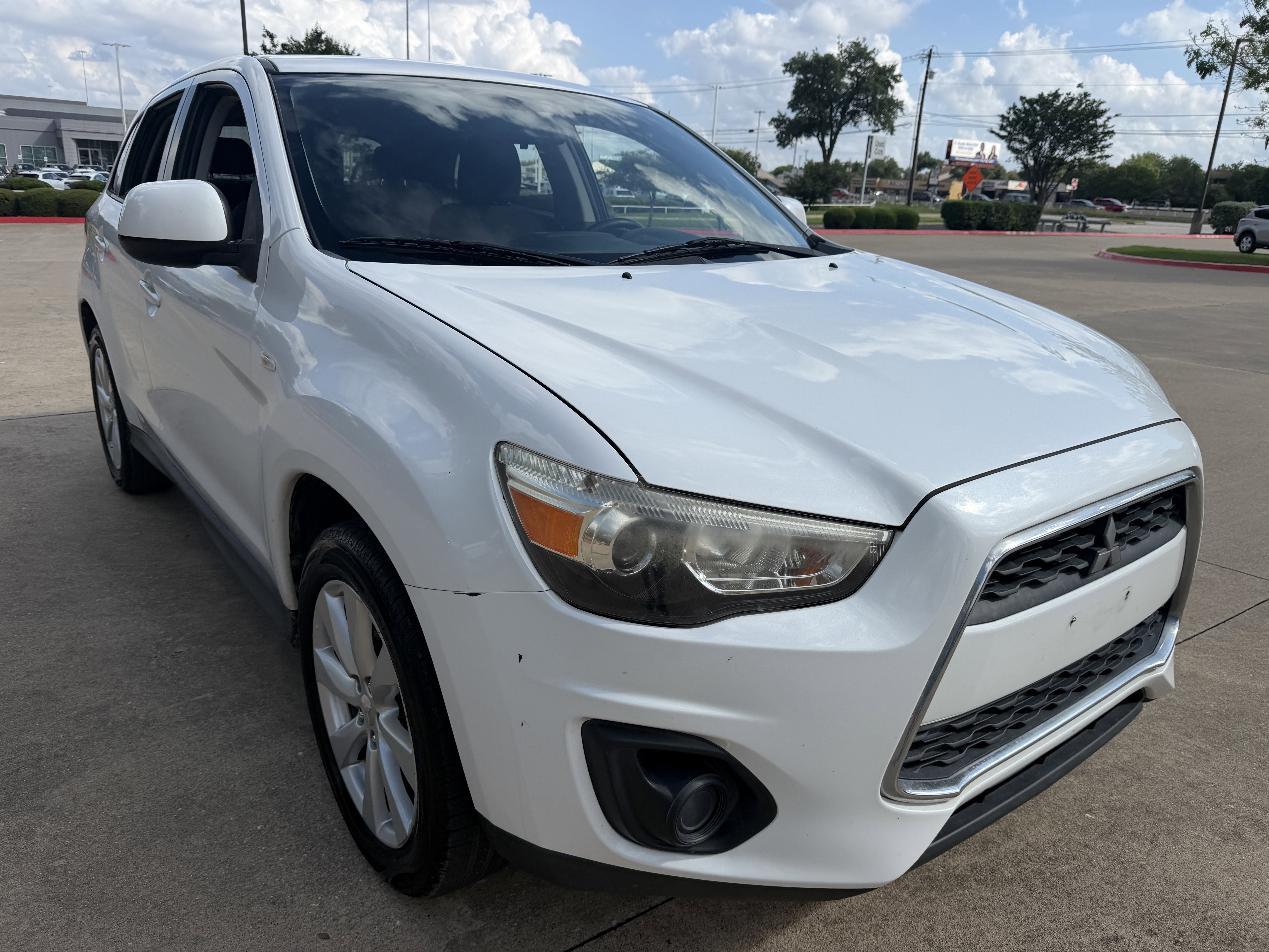 Used 2013 Mitsubishi Outlander Sport ES FWD image 1