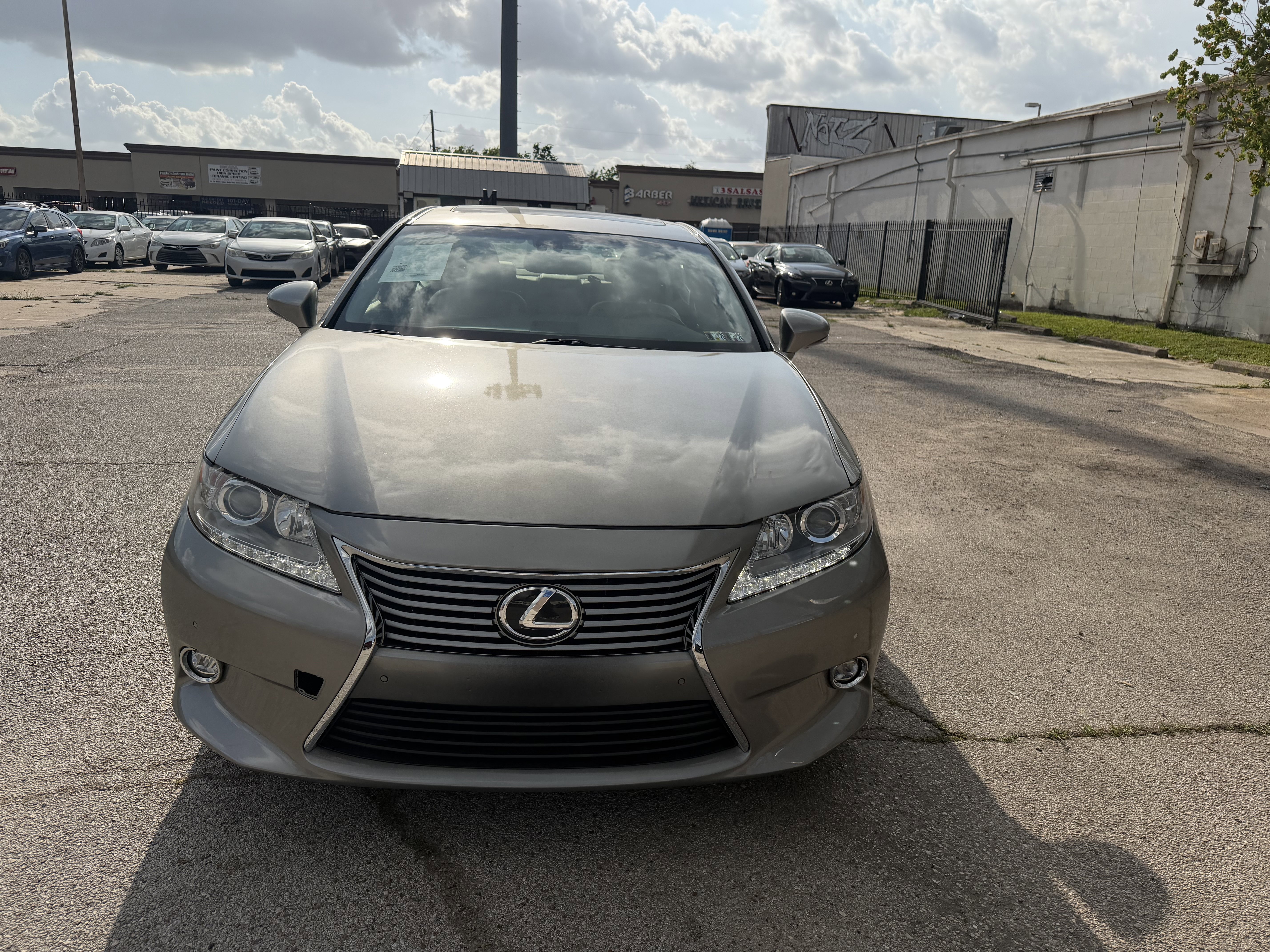 Used 2015 Lexus ES 350 w/ Luxury Package FWD image 14