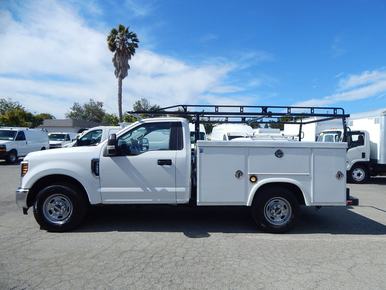 Used 2018 Ford F250 XL w/ Power Equipment Group RWD image 5
