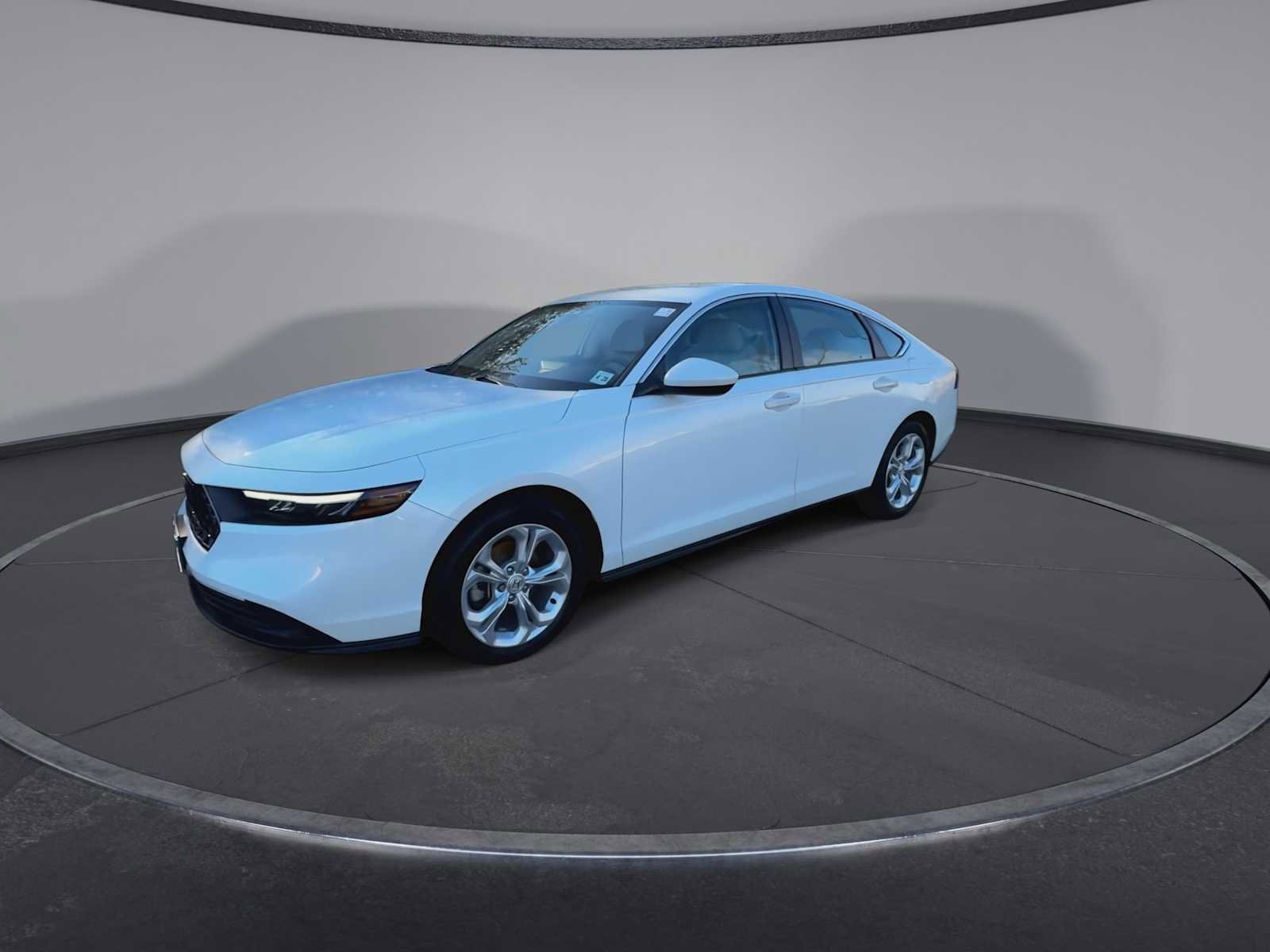 Certified 2023 Honda Accord LX image 4