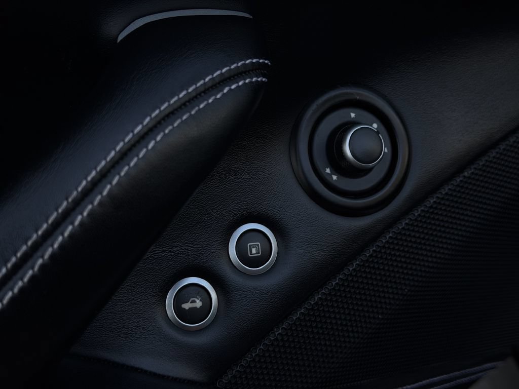 Used 2016 Ferrari California T RWD image 28
