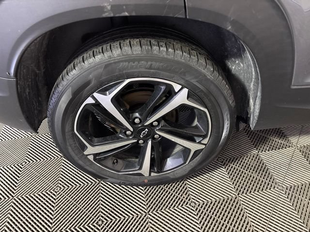 Used 2021 Chevrolet TrailBlazer RS w/ Sun and Liftgate Package FWD image 43