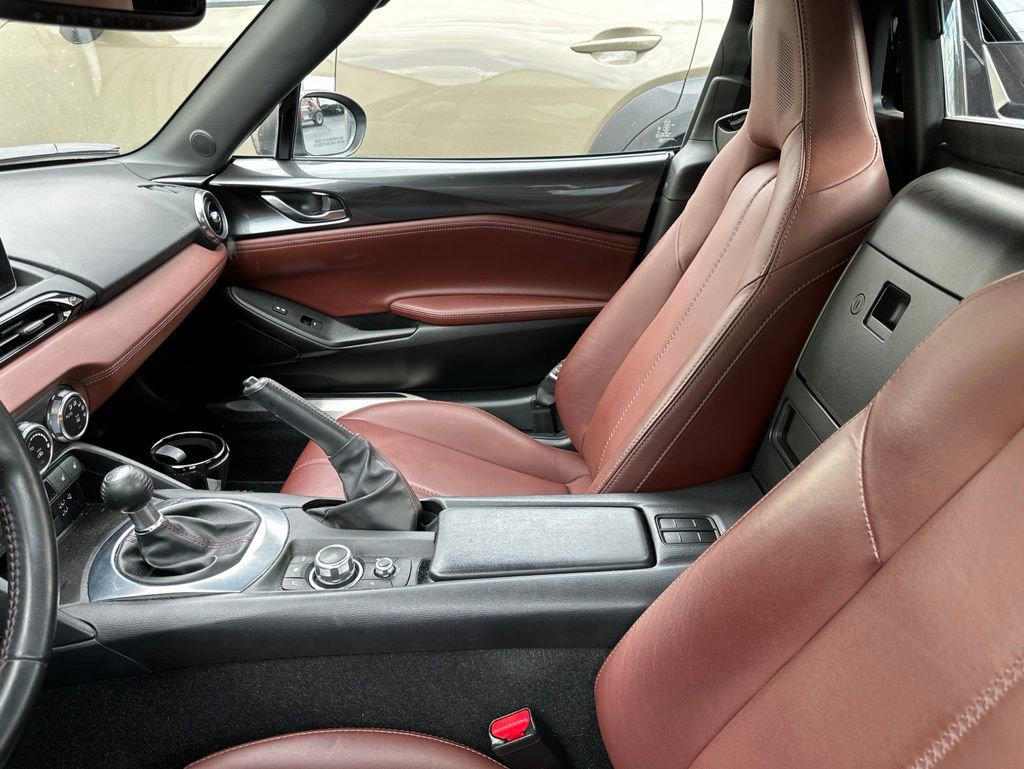 Used 2017 MAZDA MX-5 Miata RF Grand Touring RWD image 7