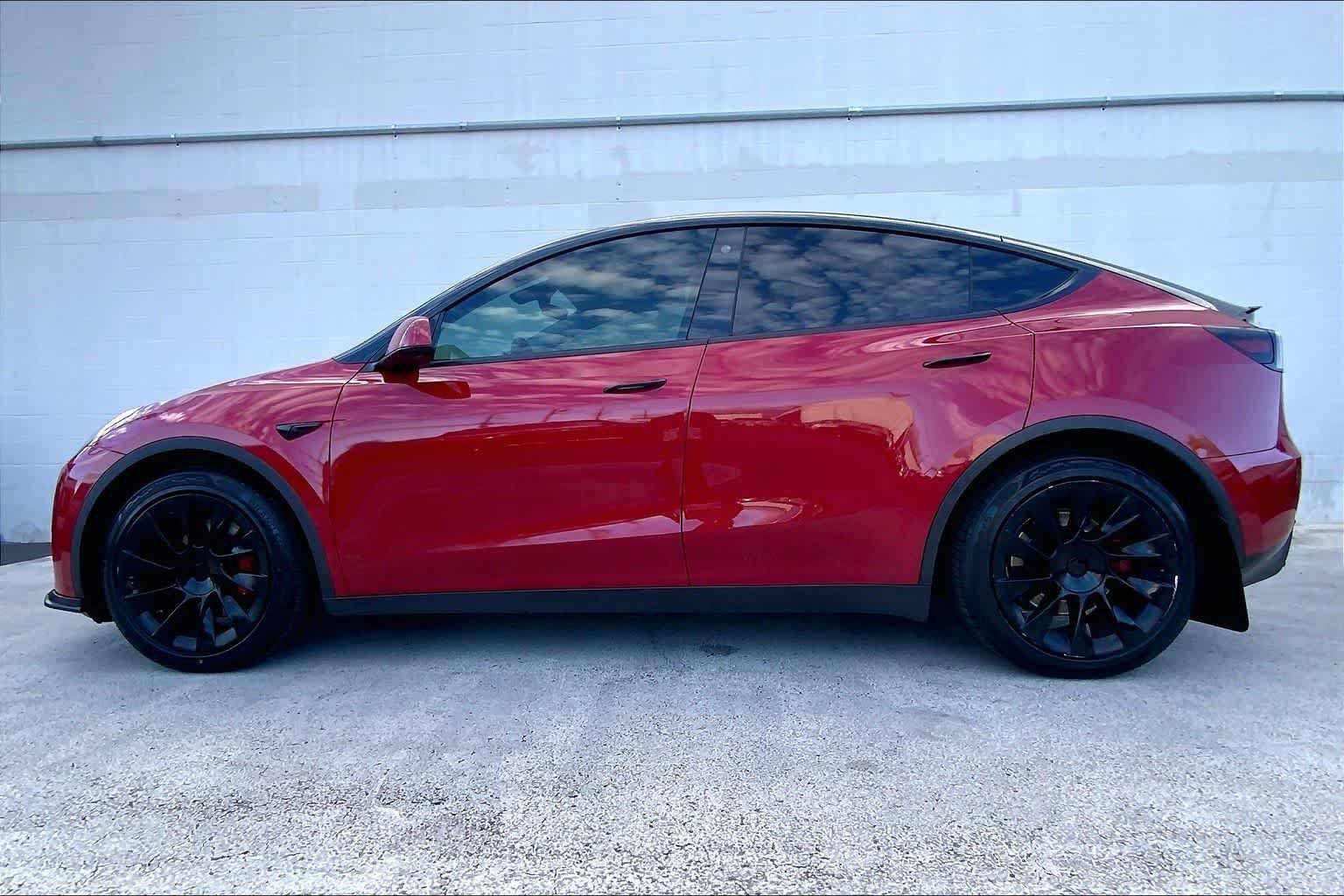 Used 2021 Tesla Model Y Long Range AWD/4WD image 3