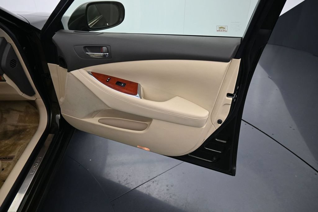 Used 2011 Lexus ES 350 FWD image 12